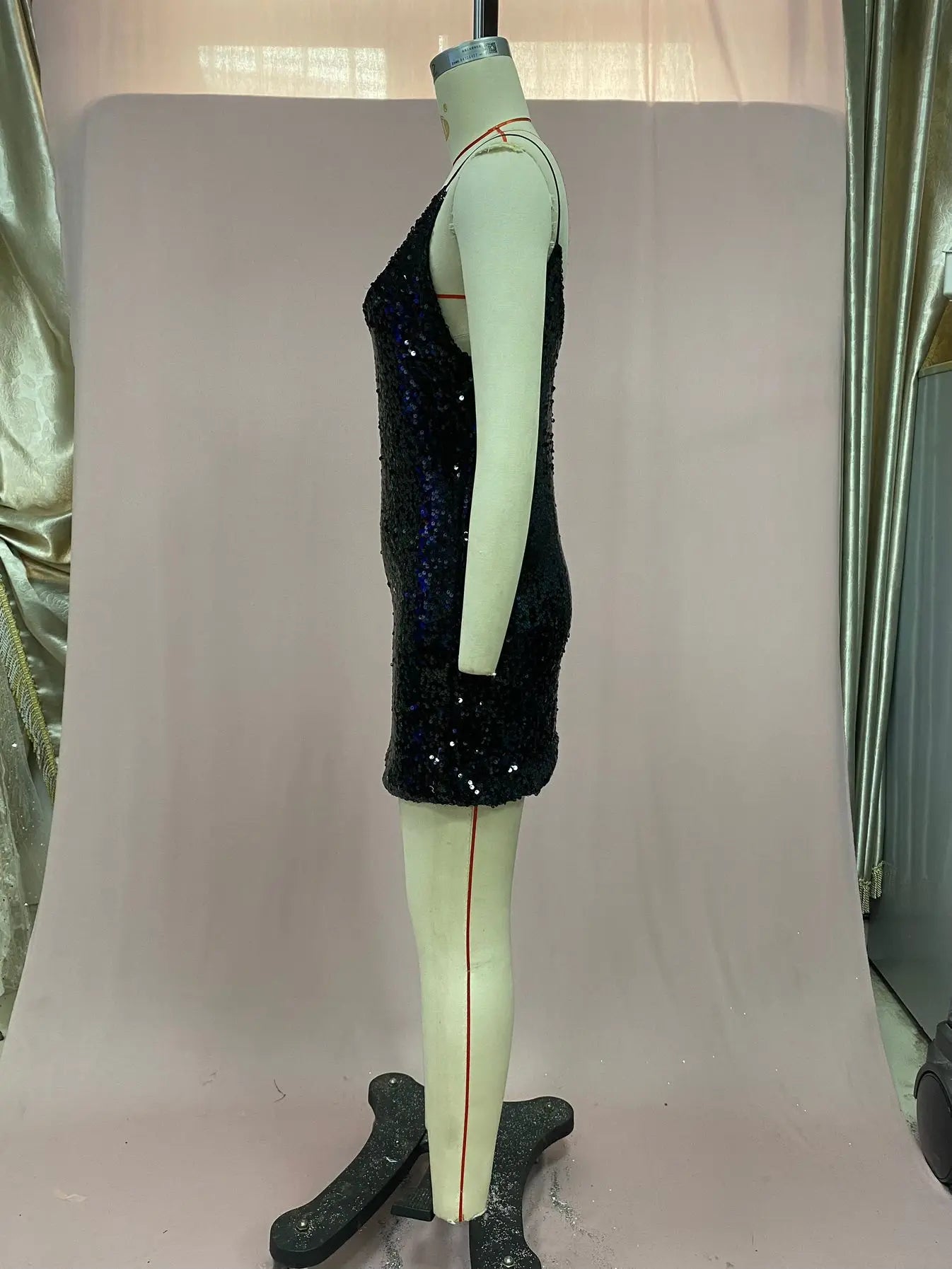 Vestido de Verano para Mujer 2025, Nuevo Vestido Corto Sexy con Tirantes, Sin Mangas, con Lentejuelas, Cuello en V, Tipo Halter, Mini Vestidos, Ropa